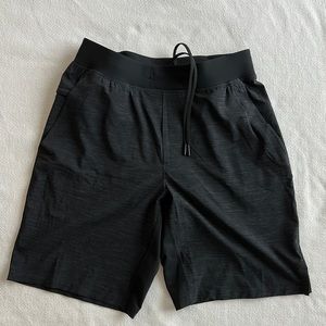Men’s Lululemon Shorts Size Medium in Black